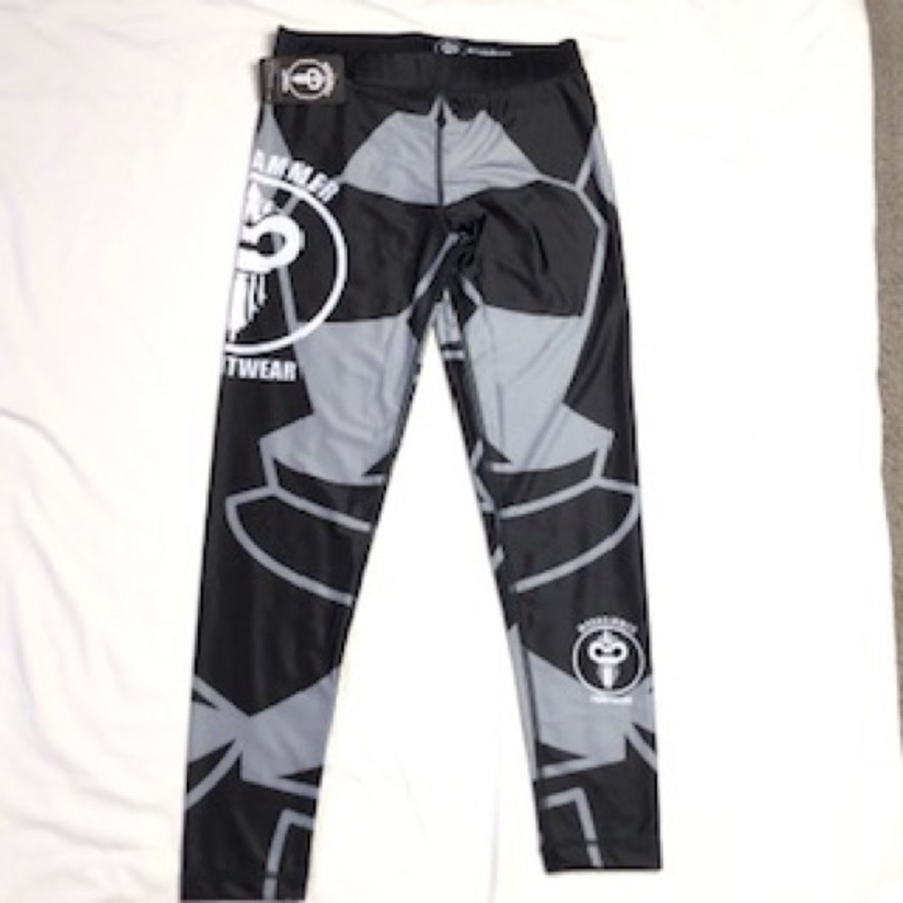 Warhammer Female Sport Leggings. Black W/ green. M